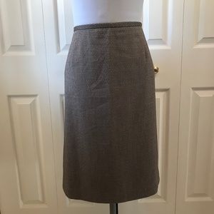East 5th Brown Taupe Pencil Skirt sz 18 37" Waist